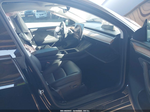 2023 TESLA MODEL Y 7SAYGDEF8PF795509 Photo 4