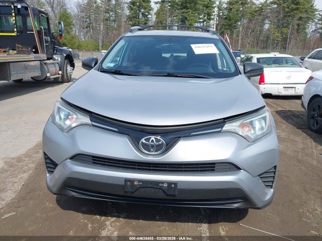 2T3BFREV9GW448825 Toyota RAV4 LE