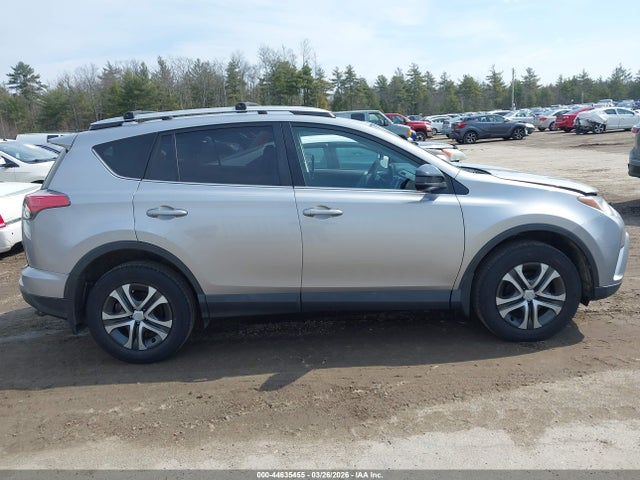 2T3BFREV9GW448825 Toyota RAV4 LE
