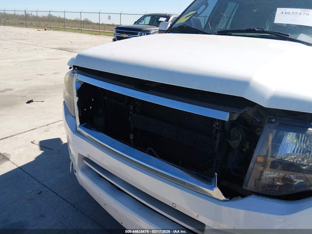 Ford Expedition Limited 2014 1FMJU2A55EEF12986 Image 18