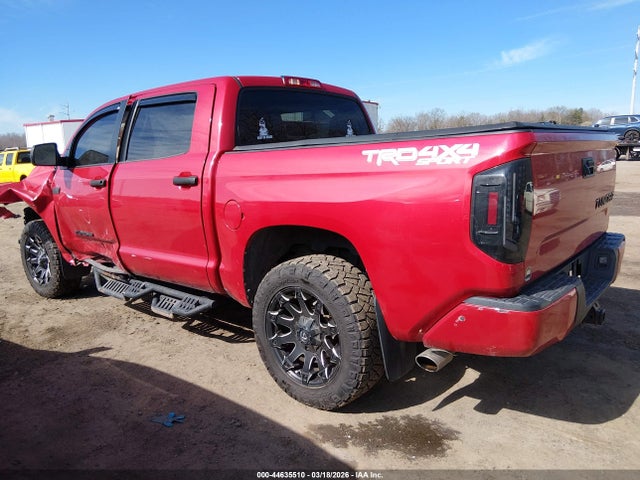 2018 TOYOTA TUNDRA 5TFDY5F14JX768483 Photo 2