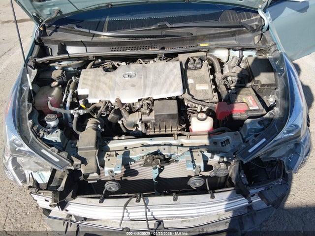 Toyota Prius Three Touring 2018 JTDKARFU4J3056060 Image 10