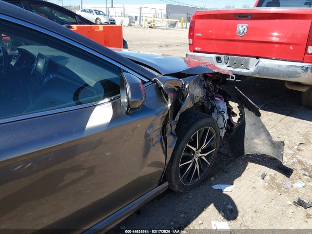 4T1G11AK8MU428880 Toyota CAMRY SE