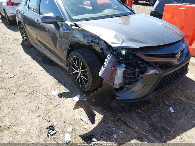 4T1G11AK8MU428880 Toyota CAMRY SE