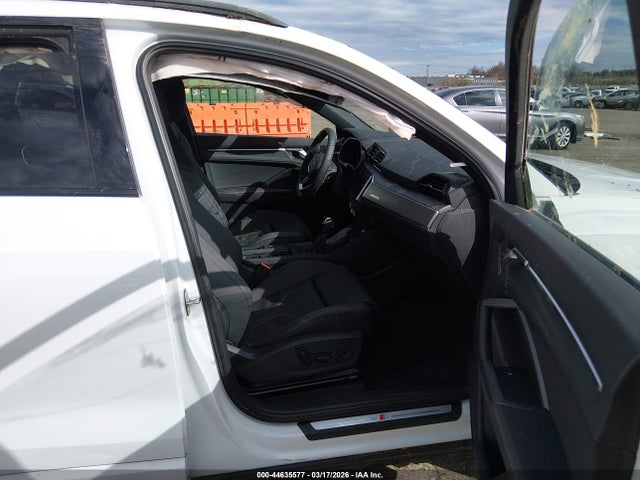 Продажа на аукционе авто 2025 Audi Q3 Premium 45 Tfsi S Line Quattro Tiptronic, vin: WA1DECF33S1099572, номер лота: 44635577