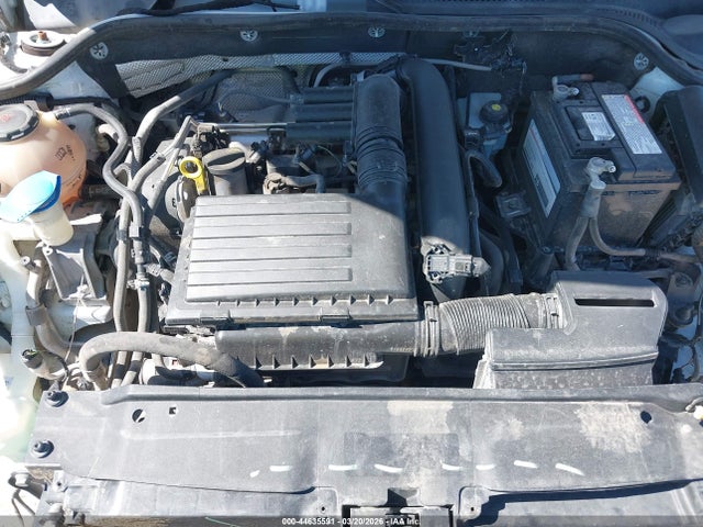 3VWB67AJXJM228882 Volkswagen Jetta 1.4t Se/1.4t Wolfsburg Edition