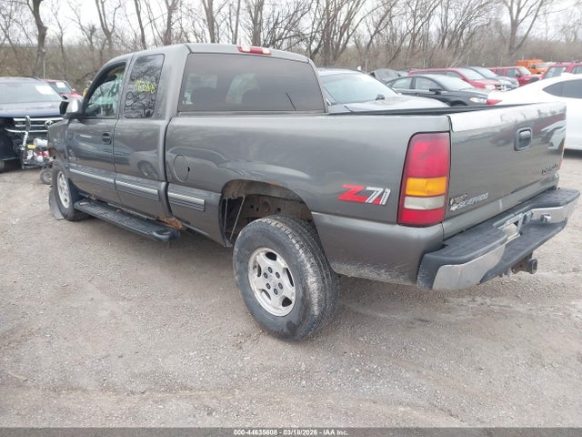 1999 CHEVROLET SILVERADO 1500 1GCEK19T1XE255207 Photo 2