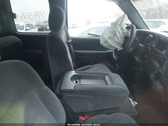 1999 CHEVROLET SILVERADO 1500 1GCEK19T1XE255207 Photo 4