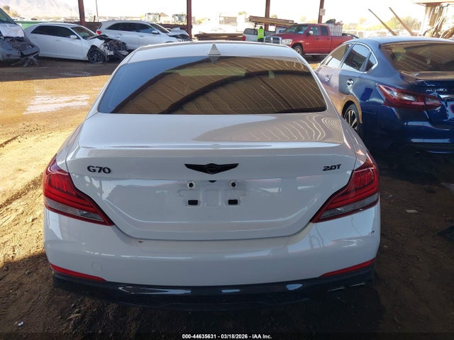 Genesis G70 2.0t Advanced 2019 KMTG64LA2KU031904 Image 17