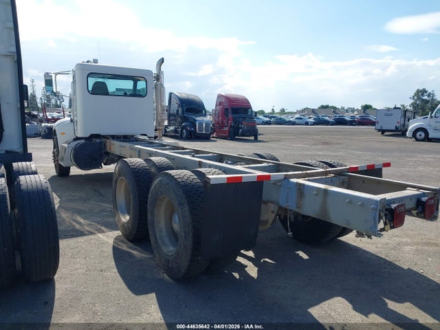 2NP3LJ9X5FM259808 Peterbilt 348