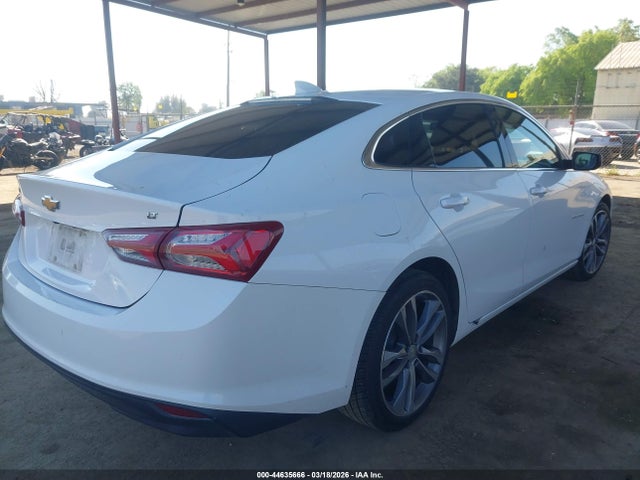 1G1ZD5ST0MF050540 Chevrolet Malibu Fwd Lt