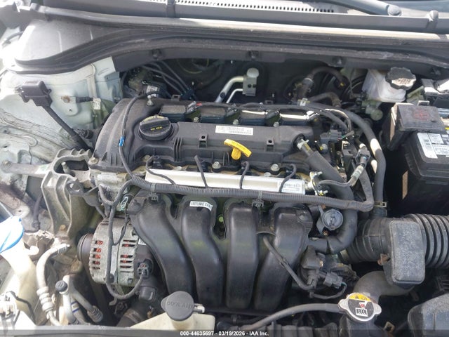Продажа на аукционе авто 2018 Hyundai Elantra Se, vin: 5NPD74LF6JH271573, номер лота: 44635697