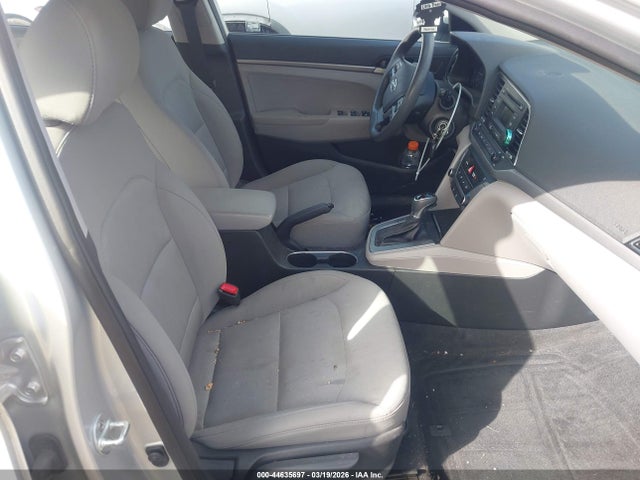 Продажа на аукционе авто 2018 Hyundai Elantra Se, vin: 5NPD74LF6JH271573, номер лота: 44635697