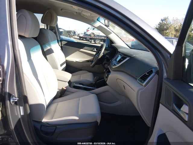 2017 Hyundai Tucson Se მანქანა იყიდება აუქციონზე, vin: KM8J23A45HU438773, აუქციონის ნომერი: 44635758