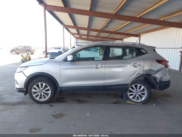 JN1BJ1BV7NW348728 Nissan Rogue Sport Sv Fwd Xtronic Cvt