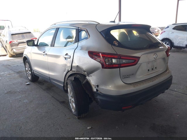 JN1BJ1BV7NW348728 Nissan Rogue Sport Sv Fwd Xtronic Cvt