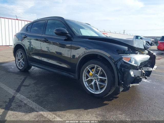 2018 ALFA ROMEO STELVIO ZASFAKNN3J7C01639