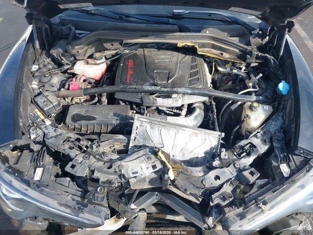 2018 ALFA ROMEO STELVIO ZASFAKNN3J7C01639 Photo 9