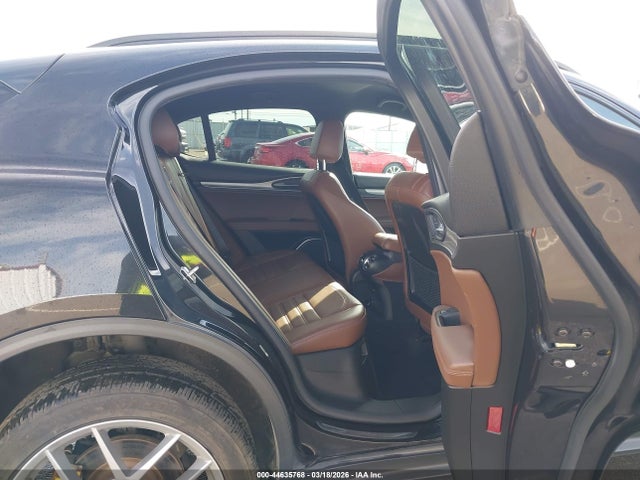 2018 ALFA ROMEO STELVIO ZASFAKNN3J7C01639 Photo 7