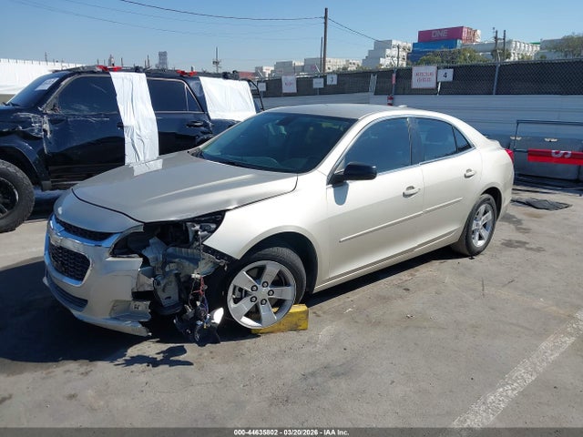 Chevrolet MALIBU LS 2015 1G11B5SL1FF138146 Image 2