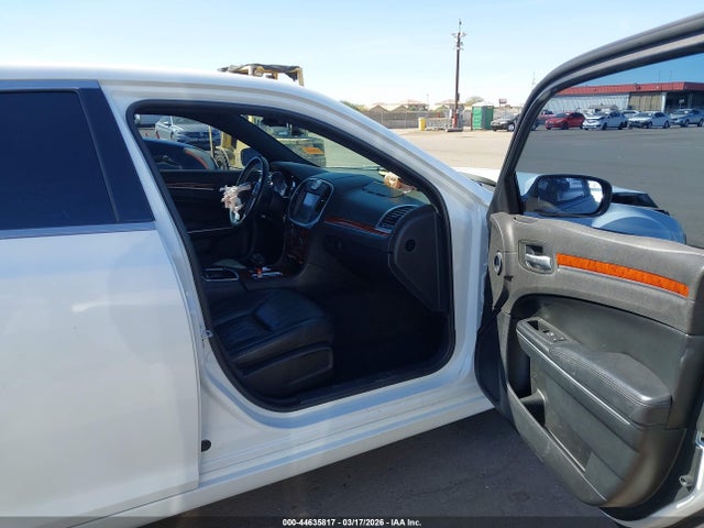 Продажа на аукционе авто 2014 Chrysler 300, vin: 2C3CCAAGXEH382731, номер лота: 44635817