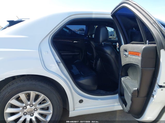 Продажа на аукционе авто 2014 Chrysler 300, vin: 2C3CCAAGXEH382731, номер лота: 44635817