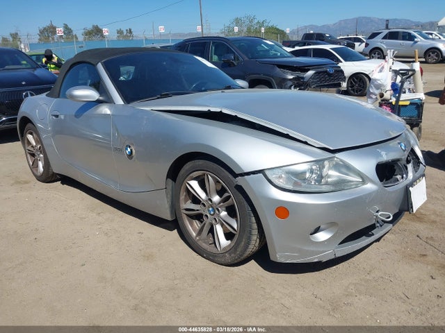 2005 BMW Z4 4USBT53555LU11074