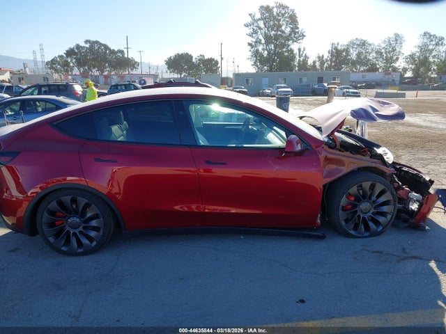 7SAYGDEF8SF270281 Tesla Model Y Performance Dual Motor All-wheel Drive