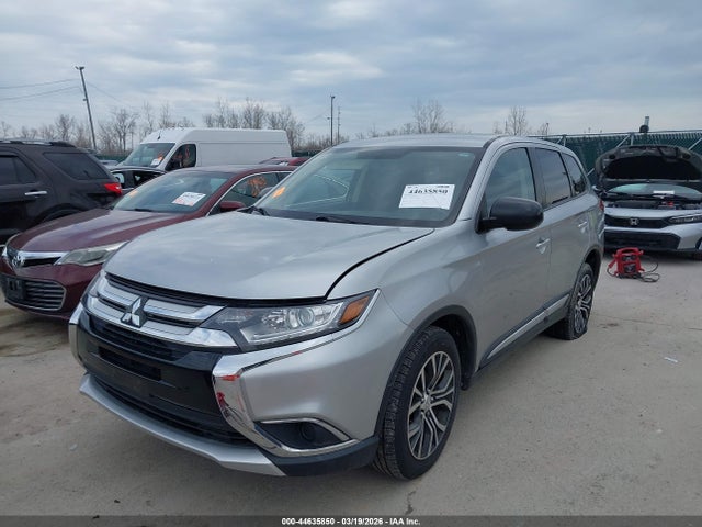 2018 MITSUBISHI OUTLANDER JA4AZ3A39JJ006423 Photo 1