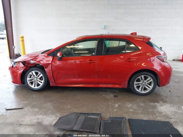 JTNK4RBE0K3040697 Toyota COROLLA SE