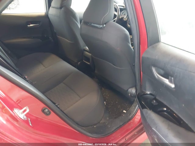 JTNK4RBE0K3040697 Toyota COROLLA SE