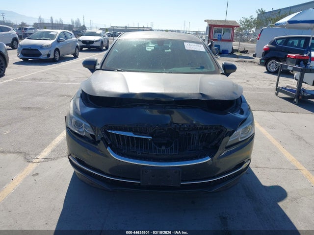 1G4ZP5SS4HU159862 Buick Lacrosse Essence