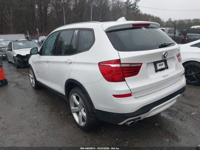 2017 BMW X3 5UXWX9C56H0T10486 Photo 2