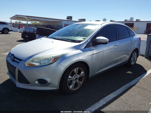Ford FOCUS SE 2014 1FADP3F28EL442303 Image 2