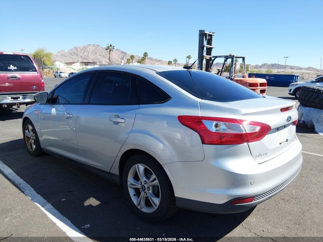 Ford FOCUS SE 2014 1FADP3F28EL442303 Image 3