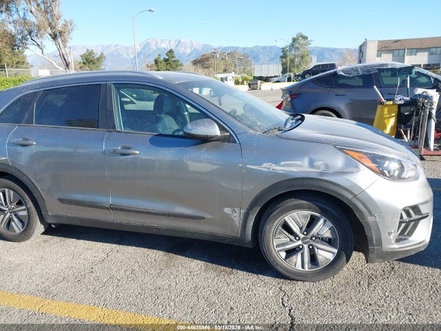 KNDCB3LC0N5546144 KIA Niro Lxs Se