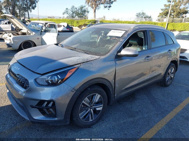 KNDCB3LC0N5546144 KIA Niro Lxs Se
