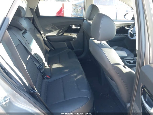 KNDCB3LC0N5546144 KIA Niro Lxs Se