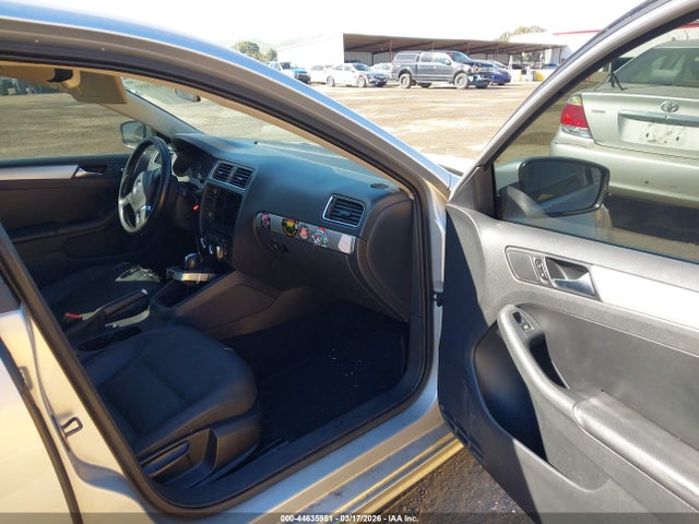 Aukcja sprzedaży 2011 Volkswagen Jetta 2.5l Sel, vin: 3VWLX7AJ5BM359110, numer aukcji: 44635951