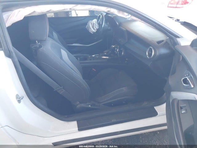 1G1FB1RSXH0151463 Chevrolet Camaro 1lt