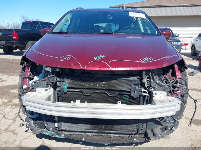 44635975 :رقم المزاد ، 2C4RC1BG4HR667847 vin ، 2017 Chrysler Pacifica Touring-l مزاد بيع