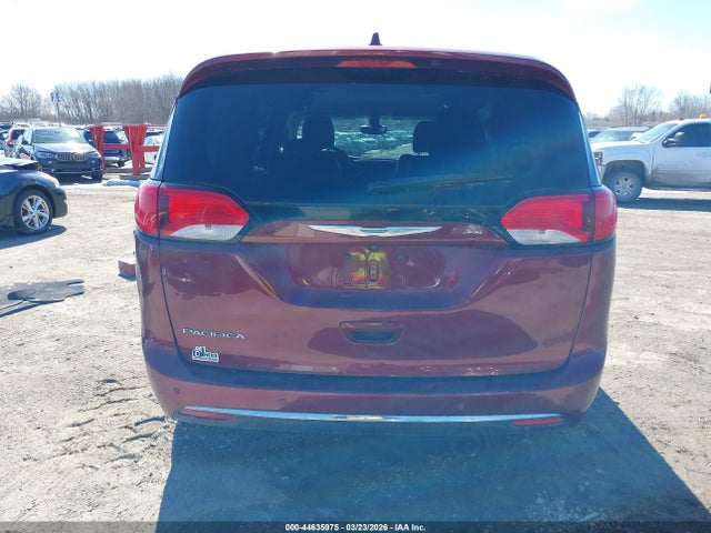 44635975 :رقم المزاد ، 2C4RC1BG4HR667847 vin ، 2017 Chrysler Pacifica Touring-l مزاد بيع