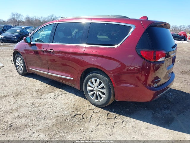 44635975 :رقم المزاد ، 2C4RC1BG4HR667847 vin ، 2017 Chrysler Pacifica Touring-l مزاد بيع