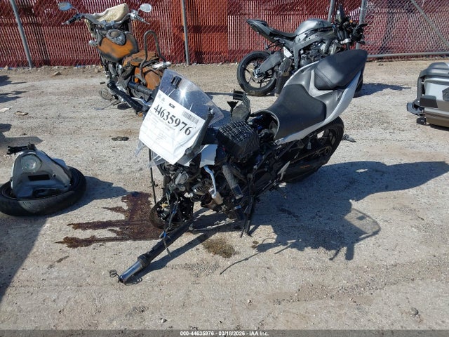ML5EXGH19SDA56728 Kawasaki Ex500 H