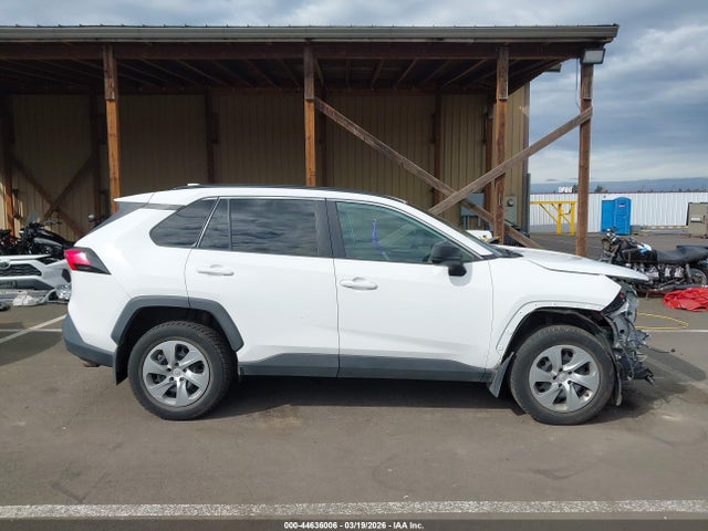 Toyota RAV4 LE 2019 2T3F1RFV8KC011777 Image 14