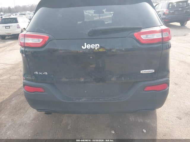 2018 Jeep Cherokee Latitude 4x4 მანქანა იყიდება აუქციონზე, vin: 1C4PJMCB6JD572359, აუქციონის ნომერი: 44636016