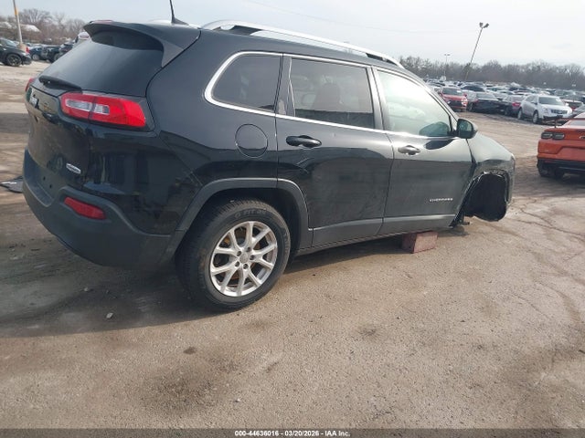 2018 Jeep Cherokee Latitude 4x4 მანქანა იყიდება აუქციონზე, vin: 1C4PJMCB6JD572359, აუქციონის ნომერი: 44636016