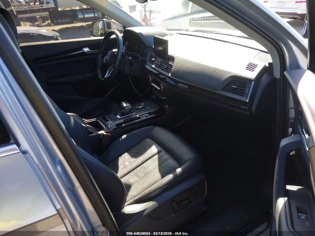 WA1BNAFYXJ2157564 Audi Q5 2.0t Premium/2.0t Tech Premium