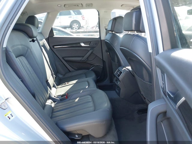 WA1BNAFYXJ2157564 Audi Q5 2.0t Premium/2.0t Tech Premium