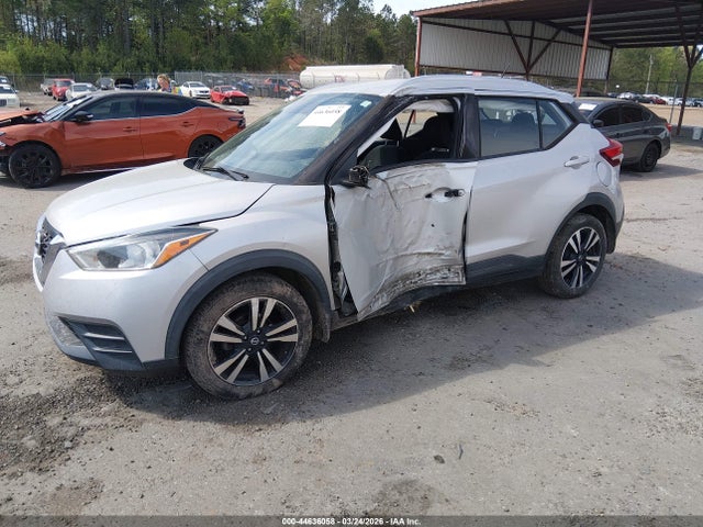 2019 NISSAN KICKS 3N1CP5CU8KL569062 Photo 1